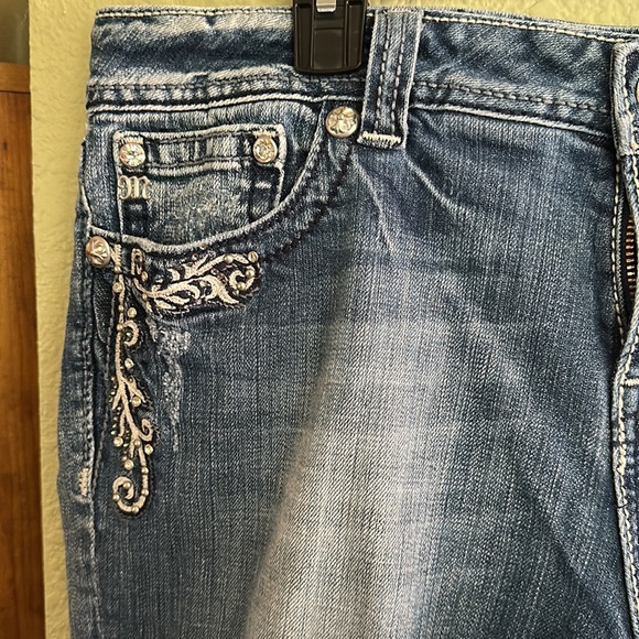 Miss Me Jeans - Picture 2 of 9